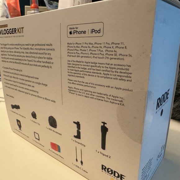 [BRAND NEW] RØDE - VLOGGER KIT iOS Edition Mobile Filmmaking Kit for iOS Devices - Picture 2 of 4